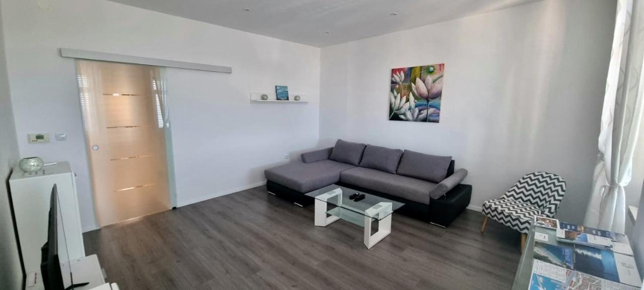 Apartment Lori - beautiful view Rijeka Extérieur photo