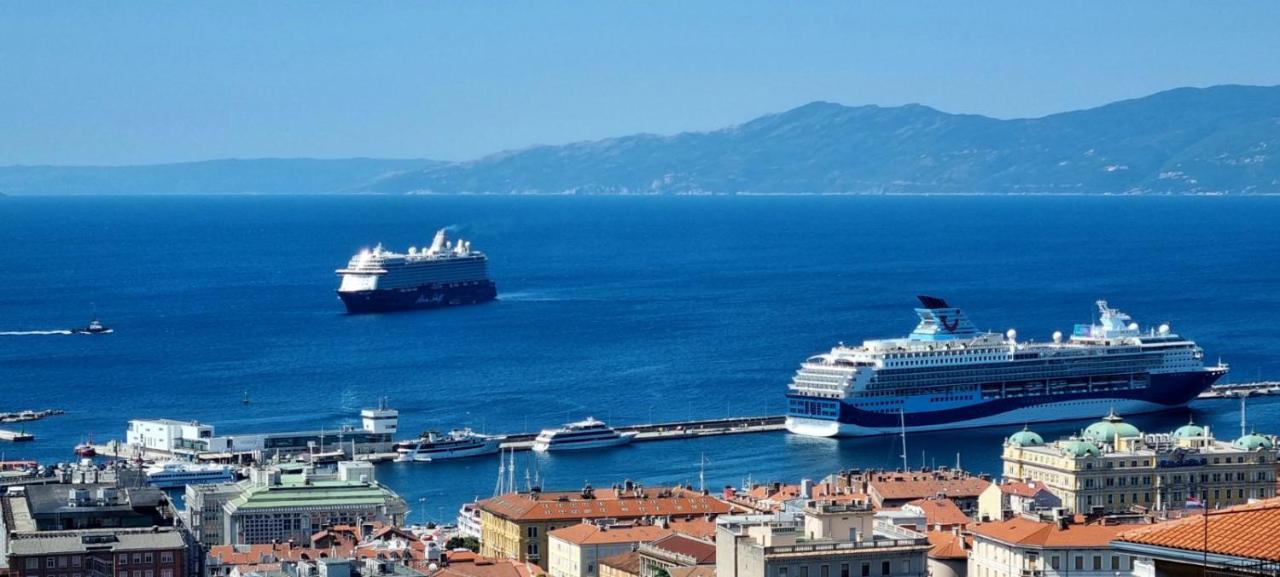 Apartment Lori - beautiful view Rijeka Extérieur photo